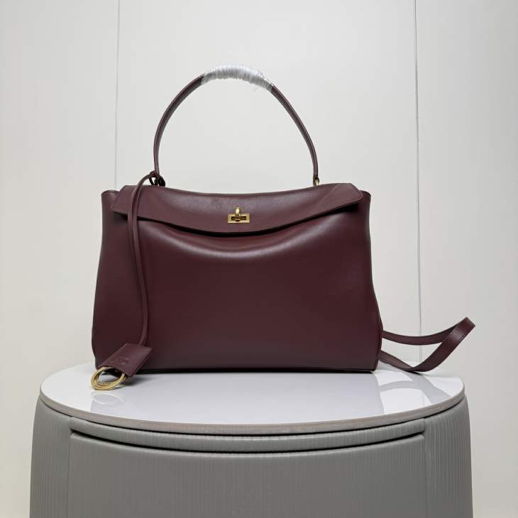Picture of Balenciaga Handbags _SKUfw229564631fw